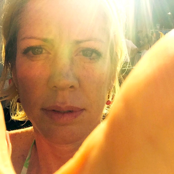 Meet your Posher, Rhiannon - Picture 1 of 1